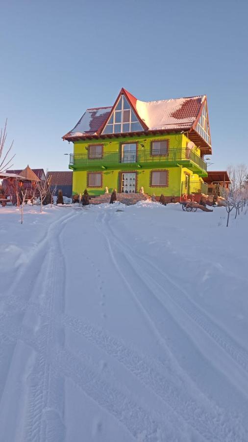 La Capra Vecinului Vila Oglinzi Exterior foto